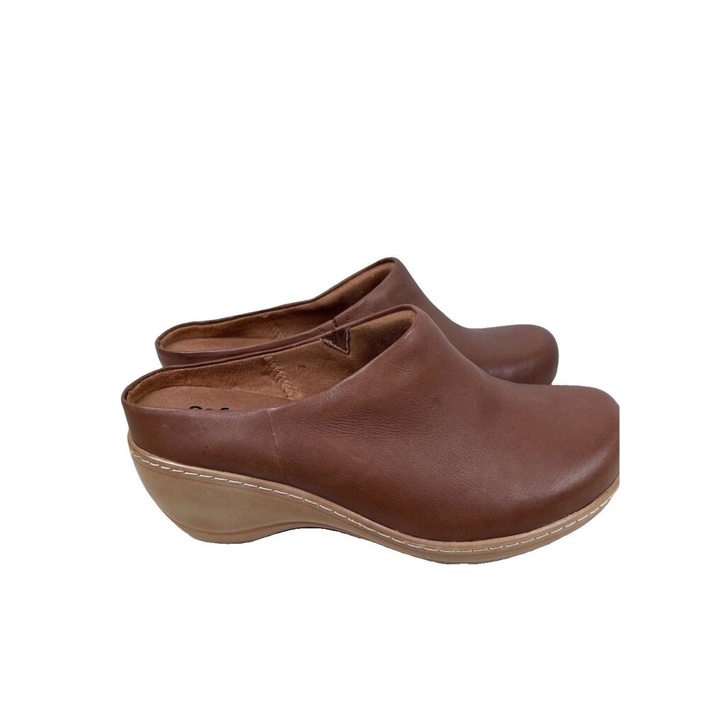 Soft Walk brown leather slip-on comfort mule Madison clogs shoes womens 9 W